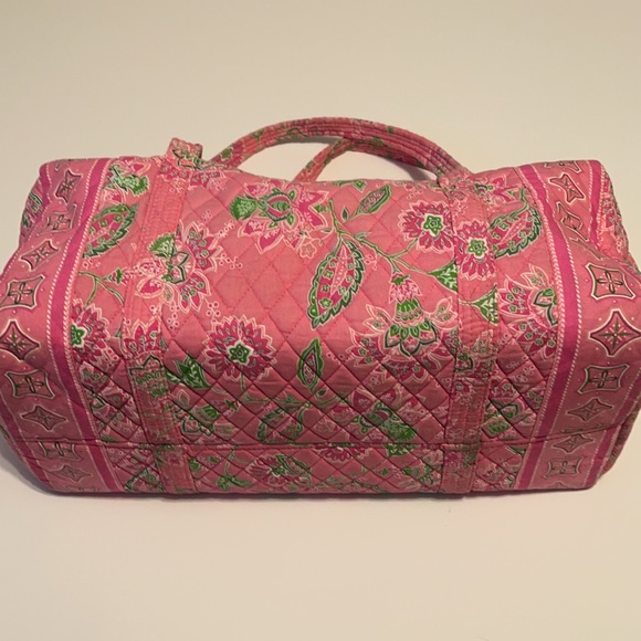 Tanya Lee Design Quilted Fabric Travel Duffle Bag, and Two Cosmetic Bags - Picture 8 of 14